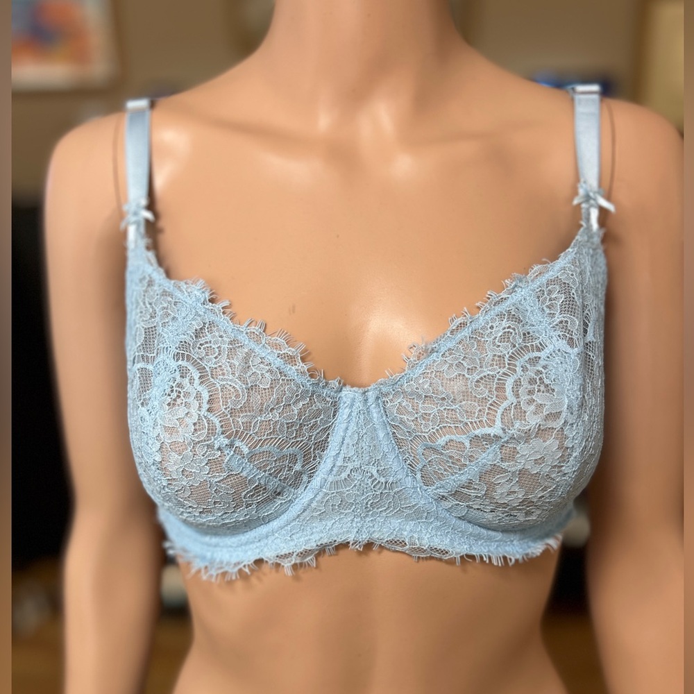 Victoria Secret Dream Angels Light Blue Lace Bra size 36DD